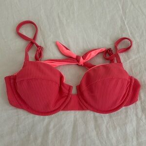 Dippin Daisy Gigi top